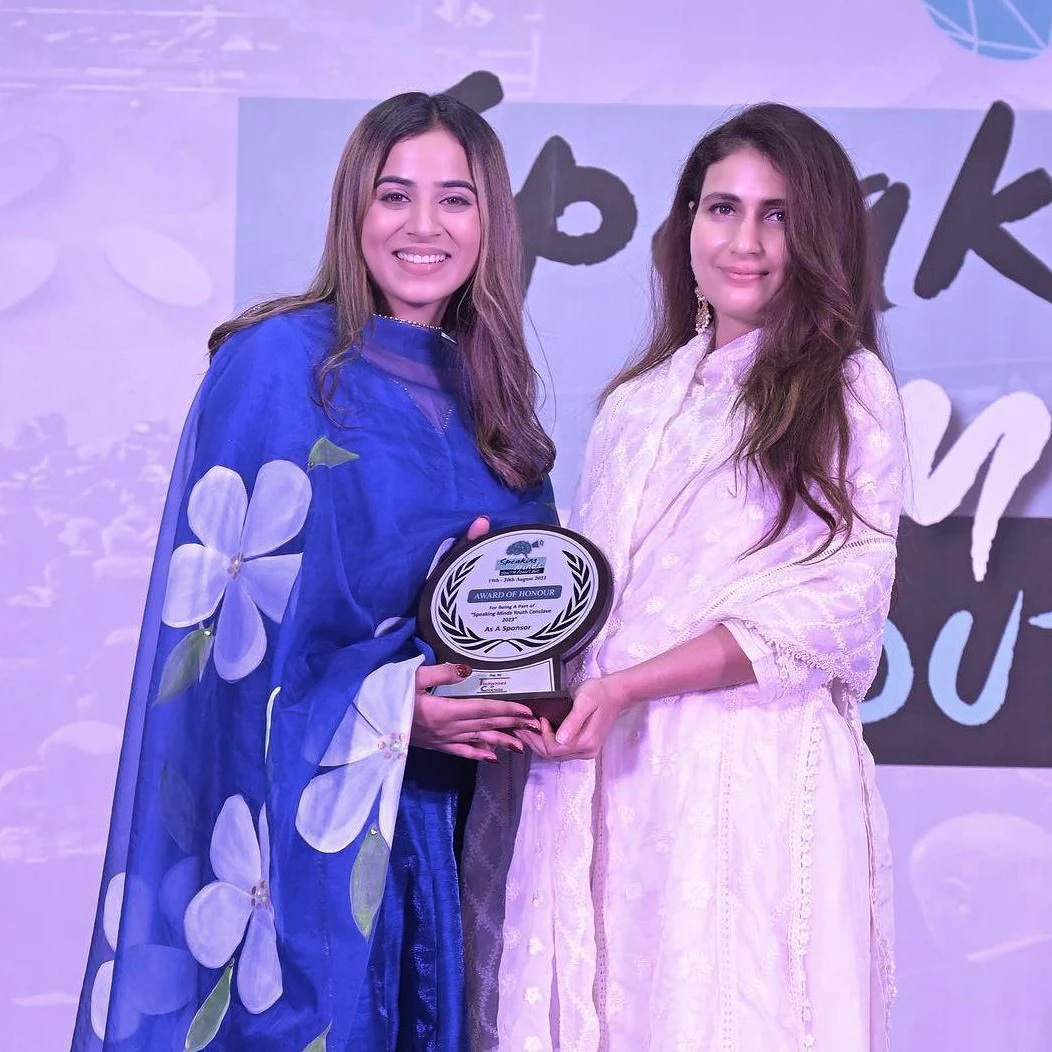female anchor in Ludhiana